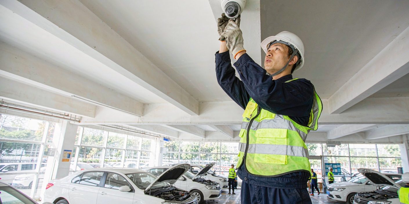 汽车4S店监控系统安装现场-上海宽仁电子